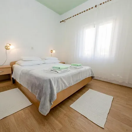 Apartament Mijatovic *